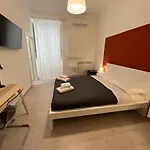Donna Luisa A Santa Chiara Bed & Breakfast 3*