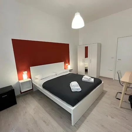 Donna Luisa A Santa Chiara Neapel