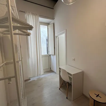 Donna Luisa A Santa Chiara 3* Neapel