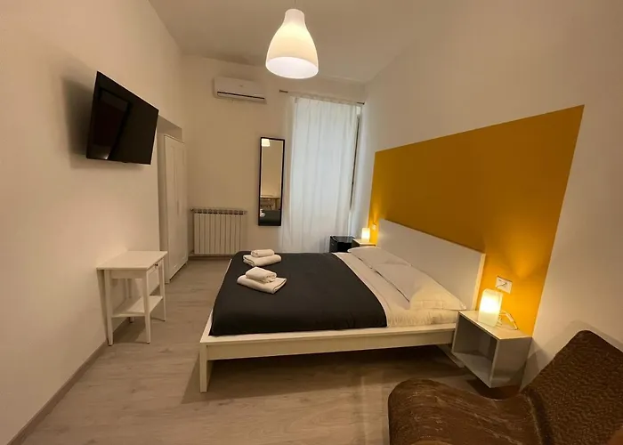 Donna Luisa A Santa Chiara Napoli