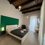 Donna Luisa A Santa Chiara B&B 나폴리