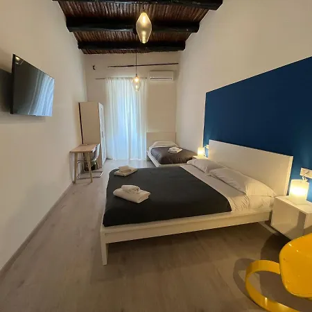 Bed & Breakfast Donna Luisa A Santa Chiara 3*